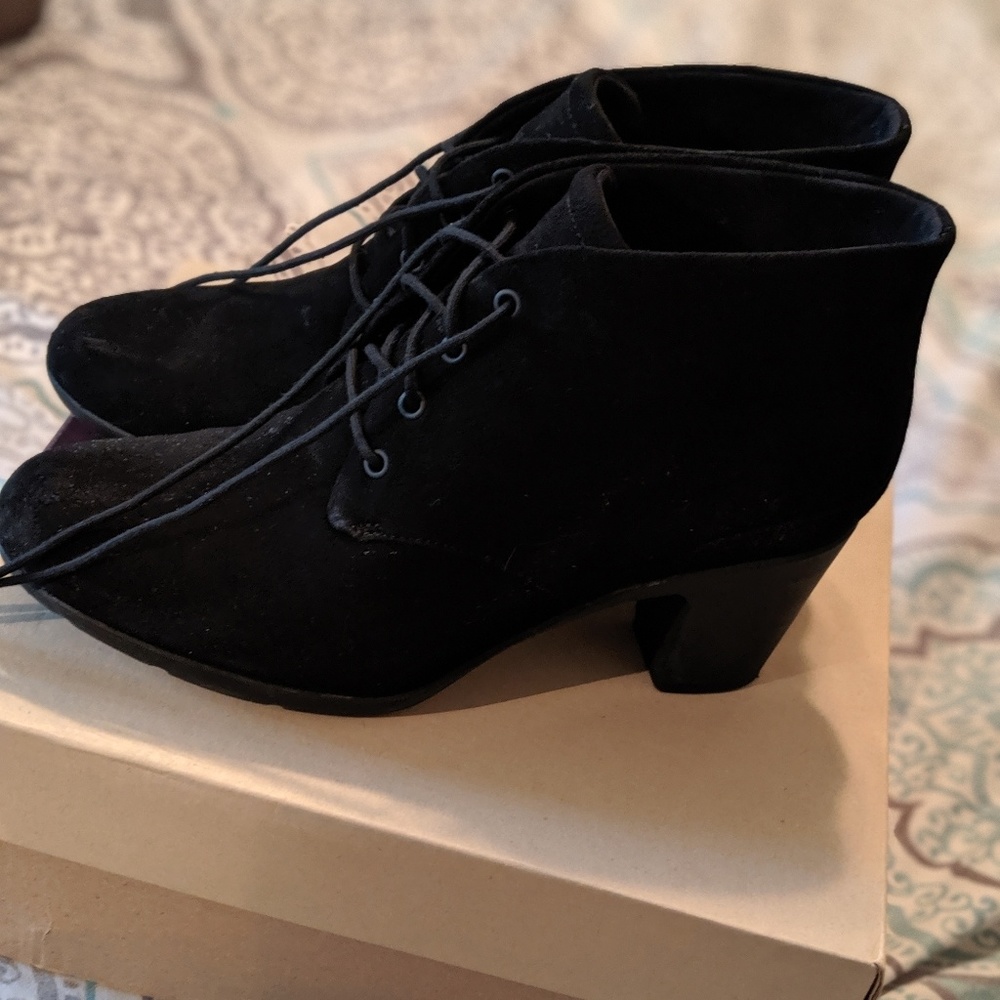 Clark's Suede Black Booties
